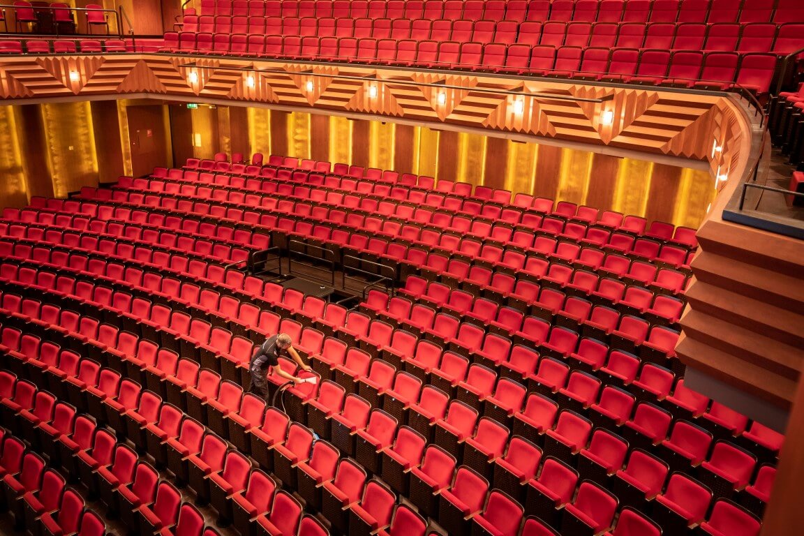 Theaterstoelen Reinigen Garantie Met Cinco Cleaning